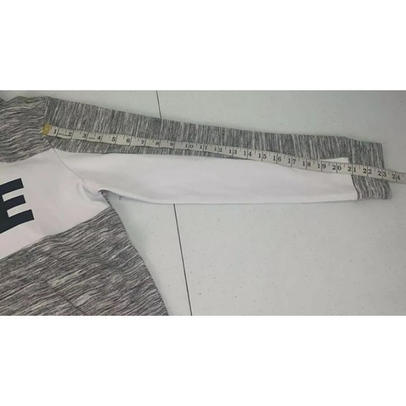 Love Basketball Gray Pull Over Hoodie Size Small - Picture 7 of 9